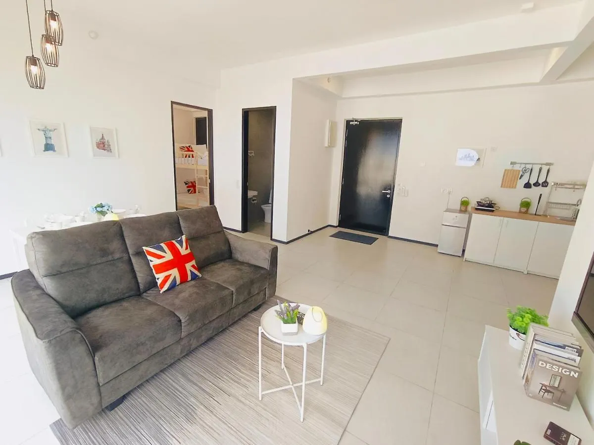 Διαμέρισμα Infinity Pool, Georgetown, Up To 11 Pax, 2 Bedrooms, 2 Bathrooms, 2 Car Parks By Star Home Jelutong