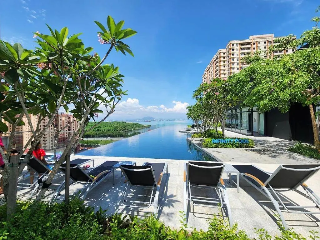 Infinity Pool, Georgetown, Up To 11 Pax, 2 Bedrooms, 2 Bathrooms, 2 Car Parks By Star Home Jelutong