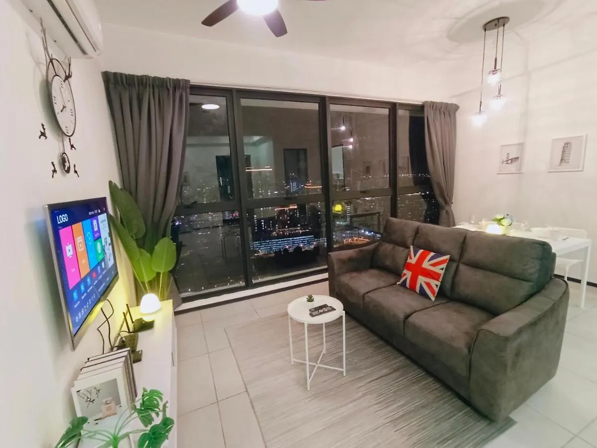 Infinity Pool, Georgetown, Up To 11 Pax, 2 Bedrooms, 2 Bathrooms, 2 Car Parks By Star Home Jelutong